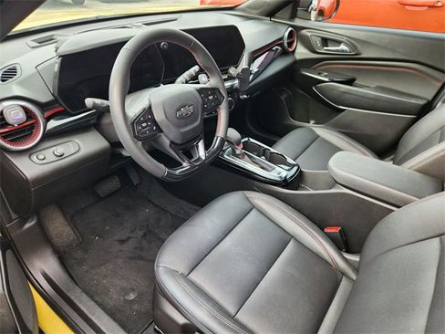 Used 2024 Chevrolet Trax RS w/ Driver Confidence Package image 8