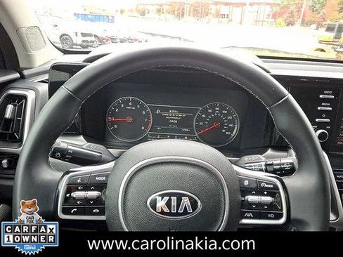 Used 2021 Kia Sorento S image 17