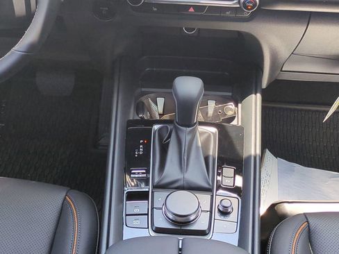 Certified 2025 MAZDA CX-50 AWD 2.5 Hybrid w/ Premium Pkg image 15