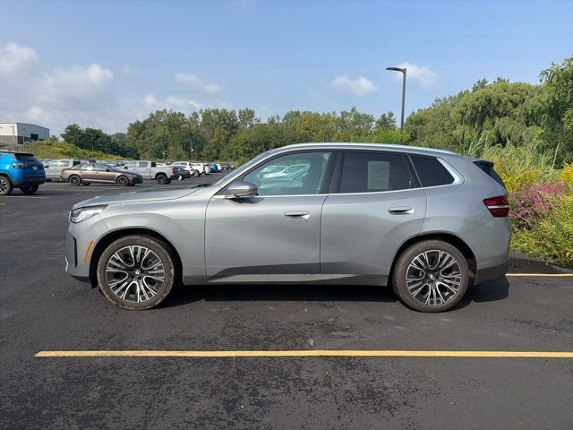 Used 2025 BMW X3 xDrive30i w/ Premium Package AWD/4WD image 3