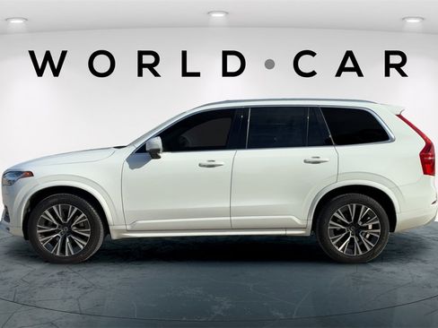 Used 2022 Volvo XC90 T5 Momentum image 6
