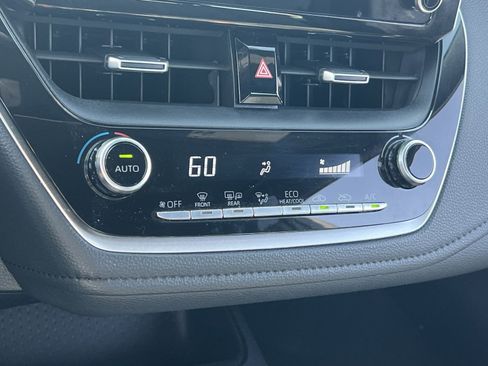 Used 2020 Toyota Corolla SE image 20