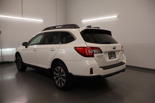 Used 2017 Subaru Outback 2.5i Limited AWD/4WD image 4