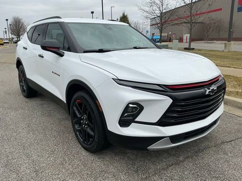 Used 2024 Chevrolet Blazer LT w/ Redline Edition image 2