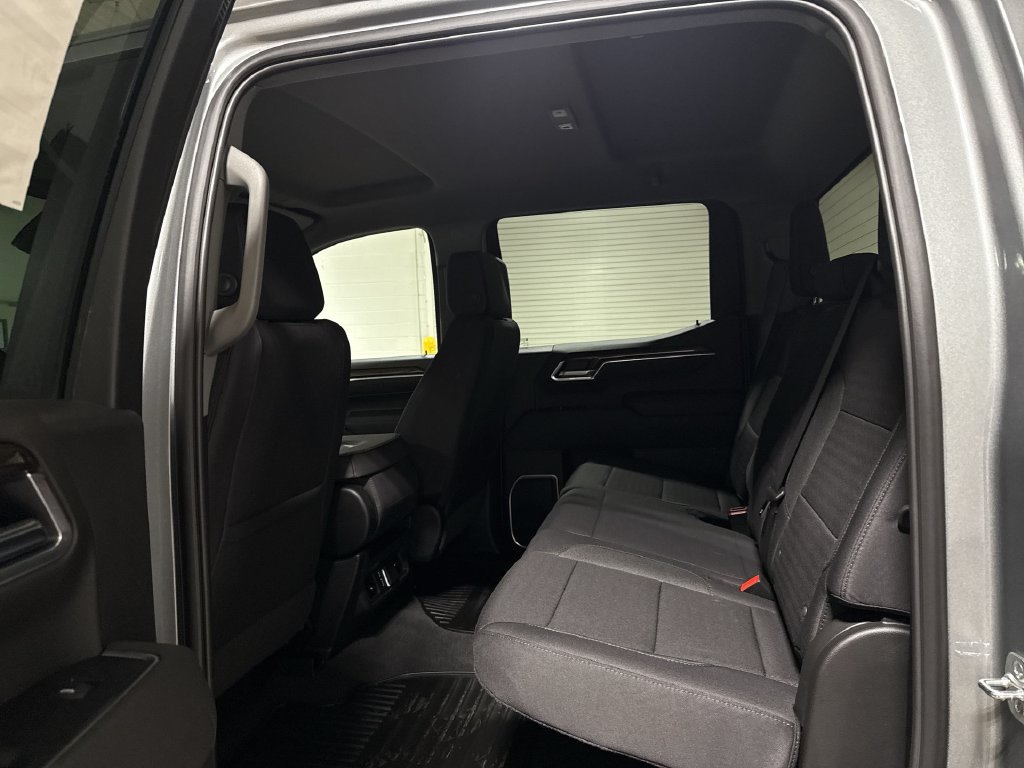 New 2026 Chevrolet Silverado 1500 RST w/ Z71 Off-Road Package AWD/4WD image 23
