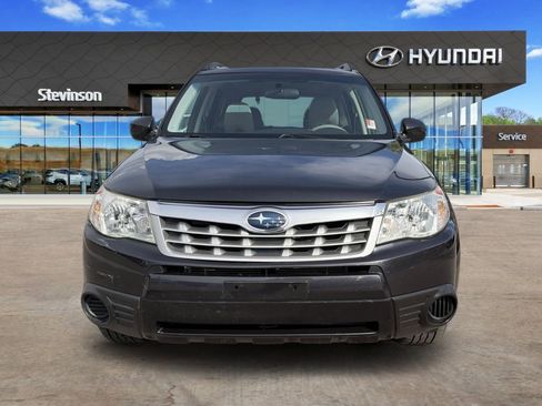 Used 2011 Subaru Forester 2.5X Premium AWD/4WD image 2