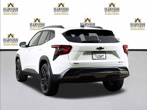New 2026 Chevrolet Trax ACTIV w/ Sunroof Package FWD image 6