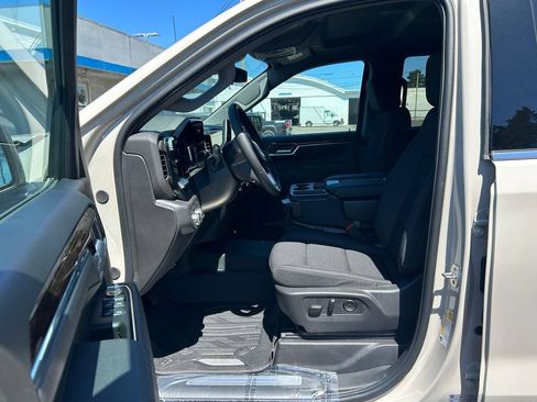 New 2026 GMC Sierra 1500 SLE w/ X31 Off-Road Package AWD/4WD image 13