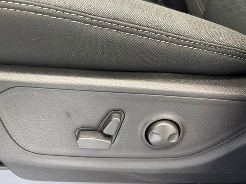 New 2026 RAM 1500 Big Horn AWD/4WD image 12
