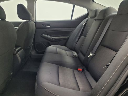Used 2022 Nissan Altima 2.5 SV FWD image 18