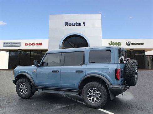 Used 2025 Ford Bronco Badlands image 5