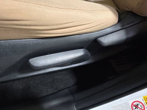 Used 2019 Toyota RAV4 LE w/ All Weather Liner Package FWD image 32