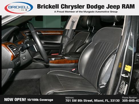 Used 2017 Genesis G90 3.3T Premium RWD image 6