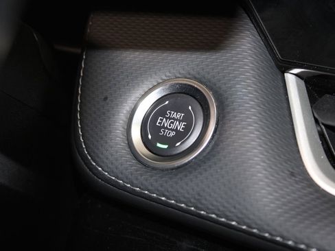 Used 2025 Chevrolet Equinox LT FWD image 39
