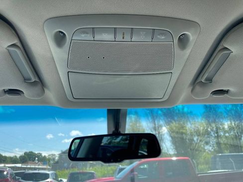 Used 2015 Nissan Pathfinder S FWD image 21