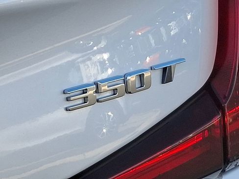 Certified 2022 Cadillac XT4 Luxury w/ Cold Weather Package image 34