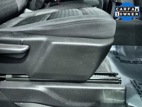 Used 2022 Chevrolet Silverado 1500 LT image 31