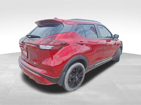 Certified 2024 Nissan Kicks SR w/ SR Premium Package FWD image 8