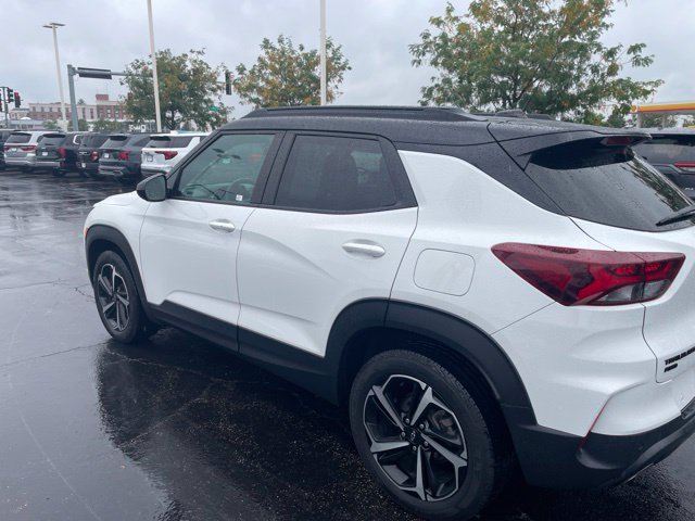 Used 2022 Chevrolet TrailBlazer RS w/ Sun and Liftgate Package AWD/4WD image 4