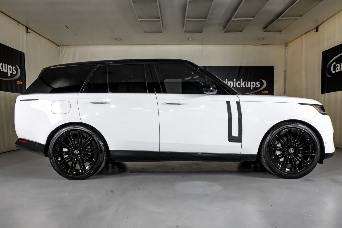 Used 2024 Land Rover Range Rover SE AWD/4WD image 5