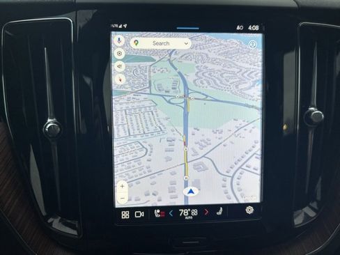 Certified 2025 Volvo XC60 B5 Plus image 22