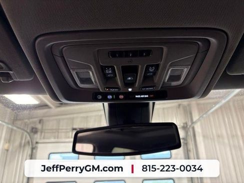 Used 2019 GMC Sierra 1500 SLT w/ SLT Premium Plus Package AWD/4WD image 21
