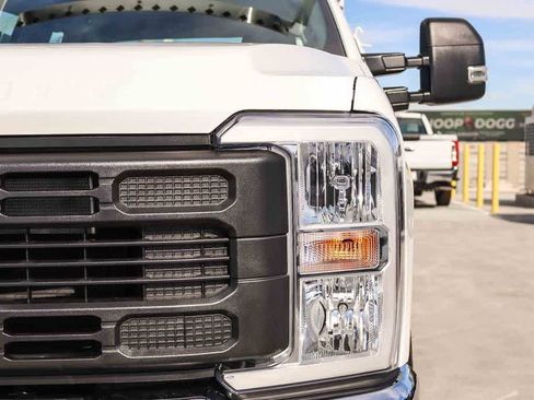 New 2026 Ford F250 XL w/ XL Chrome Package RWD image 7