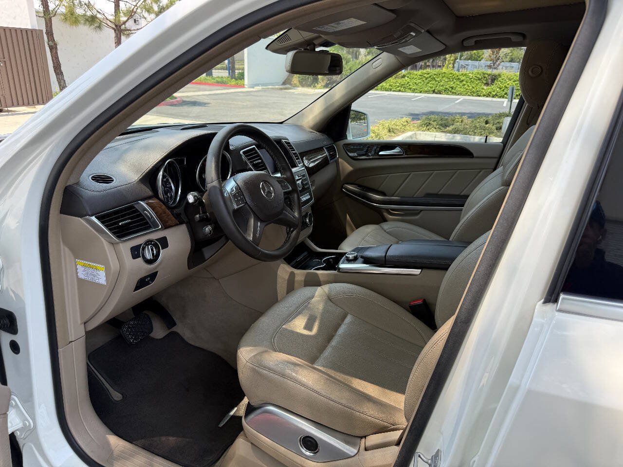 Used 2013 Mercedes-Benz GL 450 4MATIC image 9