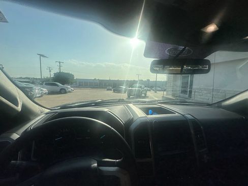 Used 2018 Ford F150 Lariat RWD image 17