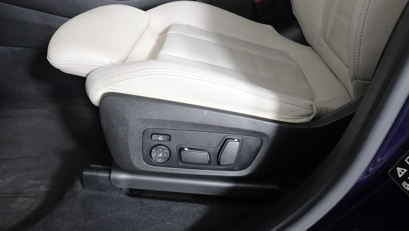 Used 2024 BMW X3 xDrive30i w/ Premium Package AWD/4WD image 20