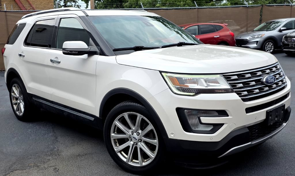 Used 2017 Ford Explorer Limited w/ Equipment Group 301A AWD/4WD image 1