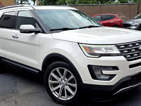 Used 2017 Ford Explorer Limited w/ Equipment Group 301A AWD/4WD image 1