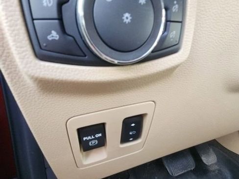 Used 2020 Ford F150 Lariat image 18