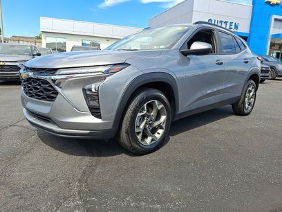 Used 2025 Chevrolet Trax LT