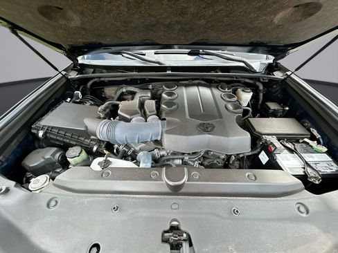 Used 2024 Toyota 4Runner SR5 RWD image 32