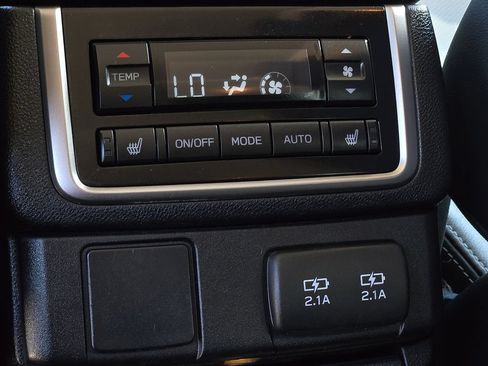 Used 2020 Subaru Ascent Limited w/ Technology Package AWD/4WD image 12