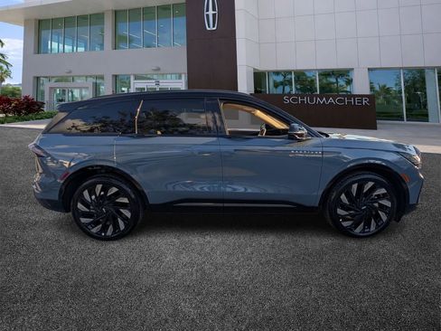 New 2025 Lincoln Nautilus Reserve w/ Jet Appearance Package image 8