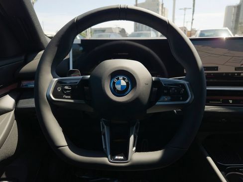 New 2027 BMW i5 eDrive40 w/ M Sport Package RWD image 14