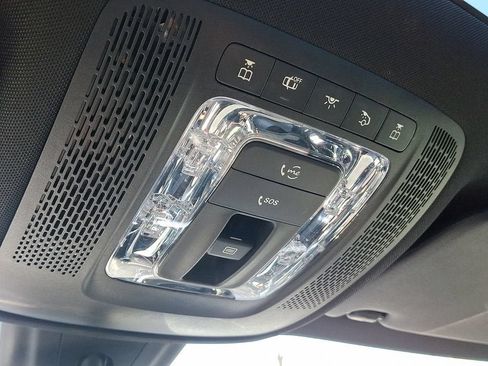 Used 2022 Mercedes-Benz GLB 250 image 26
