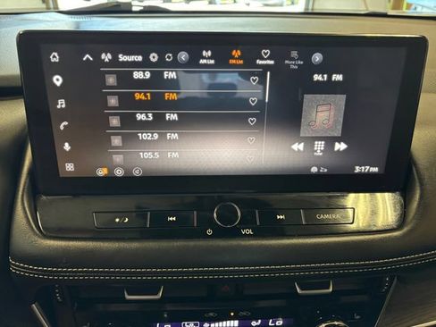 Used 2024 Nissan Rogue Platinum w/ Platinum Premium Package AWD/4WD image 19