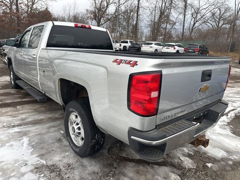 Used 2018 Chevrolet Silverado 2500 LT image 3