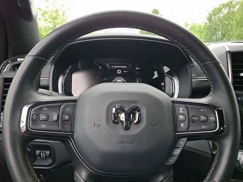 Used 2024 RAM 1500 Limited AWD/4WD image 19