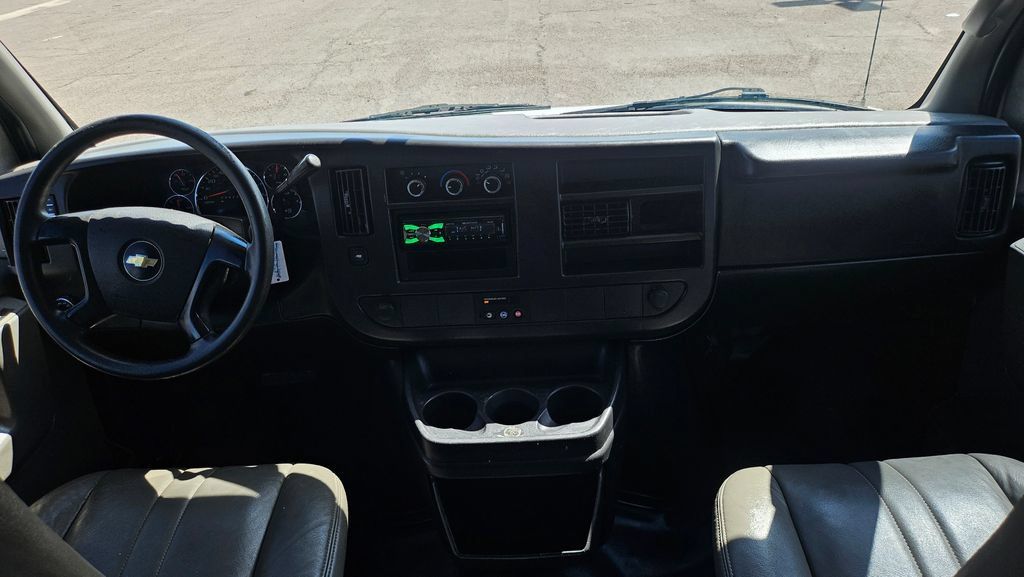 Used 2014 Chevrolet Express 1500 RWD image 23