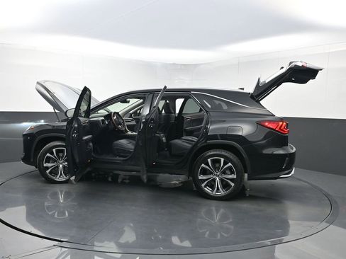 Used 2022 Lexus RX 350L Premium w/ Premium Package image 40