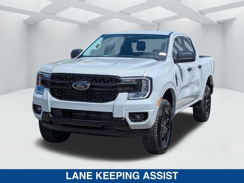 New 2026 Ford Ranger XLT w/ Black Appearance Package RWD image 9