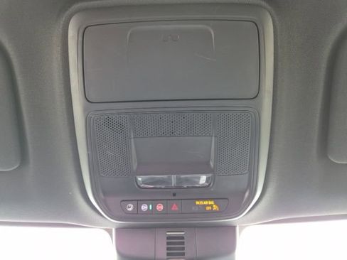 Used 2025 Buick Enclave Preferred w/ LPO, Floor Liner Package image 39