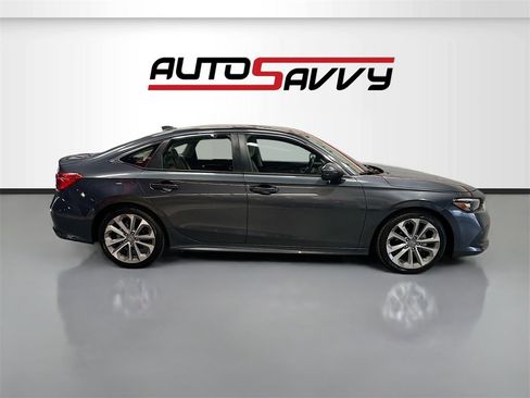 Used 2024 Honda Civic Touring image 8