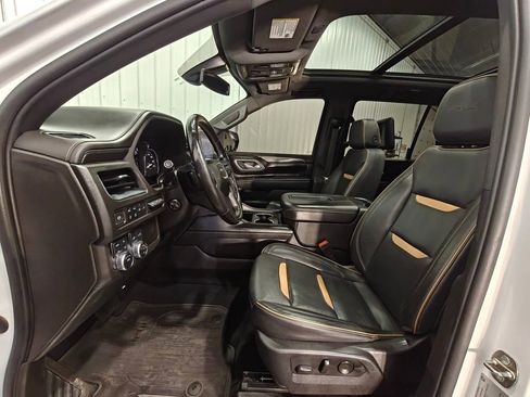 Used 2021 GMC Yukon AT4 w/ AT4 Premium Package image 30