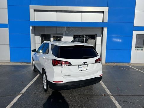 Used 2022 Chevrolet Equinox LS w/ LS Convenience Package image 7