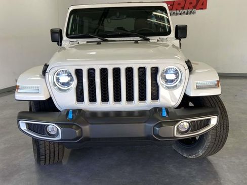 Used 2023 Jeep Wrangler Unlimited Sahara w/ Cold Weather Group image 8